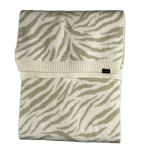 NWT Athleta Merino Wool Blend Animal Tiger Print Blanket Scarf Wrap Cream OS - Picture 3 of 16